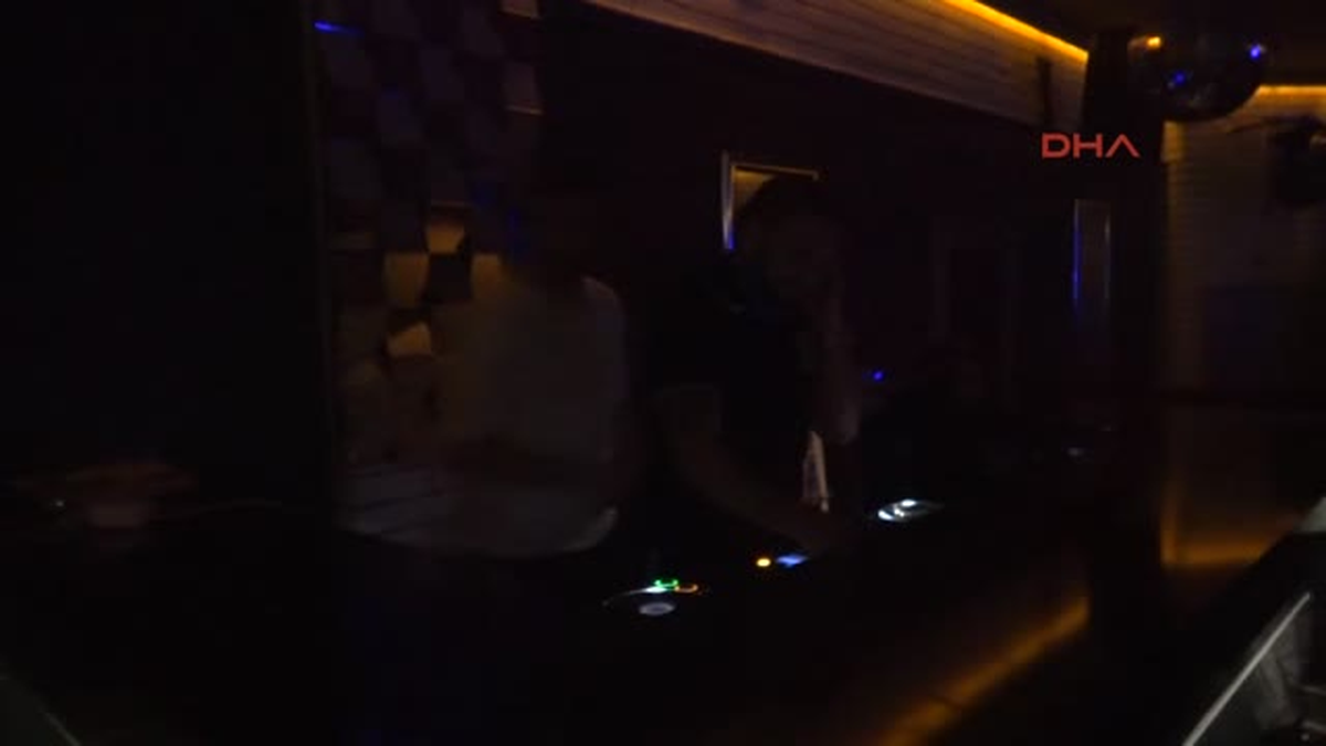 Edirne Dj Ümit Karan, Üniversiteli Gençleri Çoşturdu
