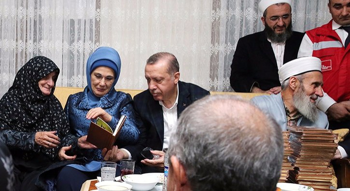 Erdoğan\'dan Şehit Kaymakamın Ailesine Taziye Ziyareti