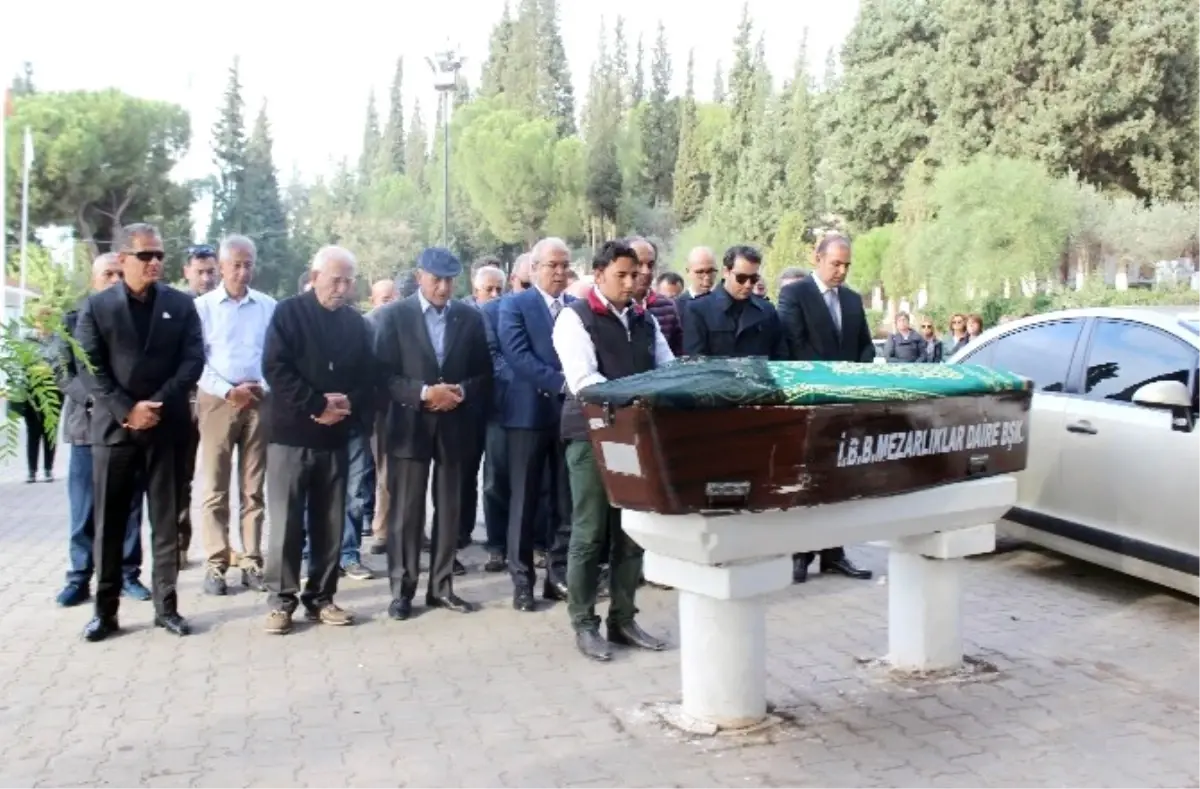 Bakıcısı Tarafından Öldürülen Başkanın Eşi Son Yolculuğuna Uğurlandı