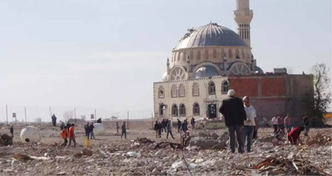 Nusaybin\'de Tel Örgü Geri Çekildi, Çatışma İzleri Ortaya Çıktı