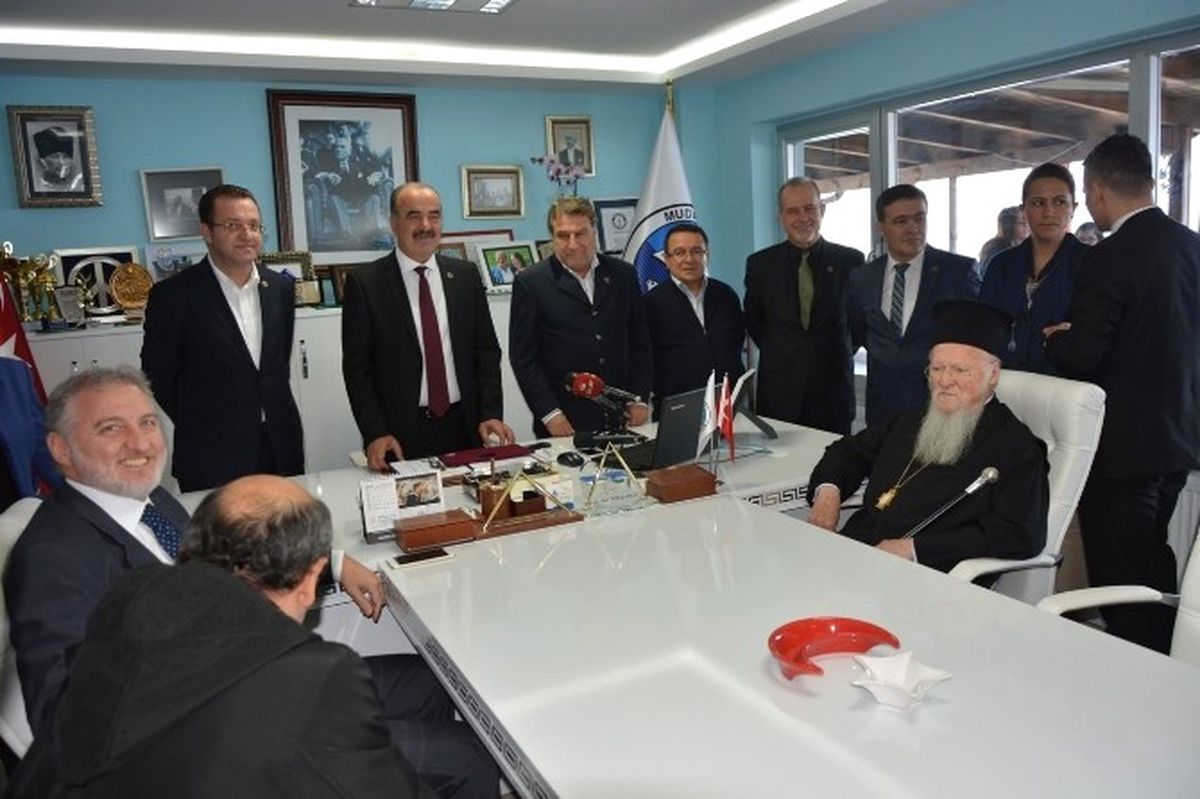 Patrick Bartholomeos ile Türkyılmaz Arasında Çipras Sohbeti