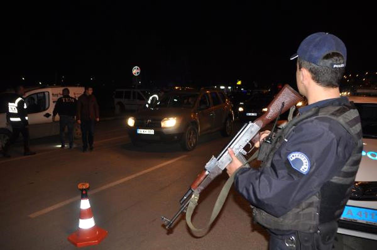 Tekirdağ\'da 400 Polisle Asayiş Uygulaması
