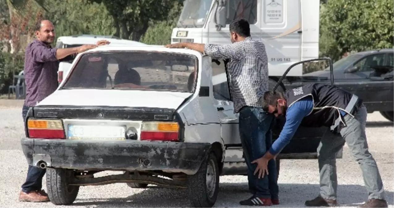 Adana\'da Olağanüstü Hal! Şehre Giren Bütün Araç ve Şahıslar Tek Tek Aranıyor