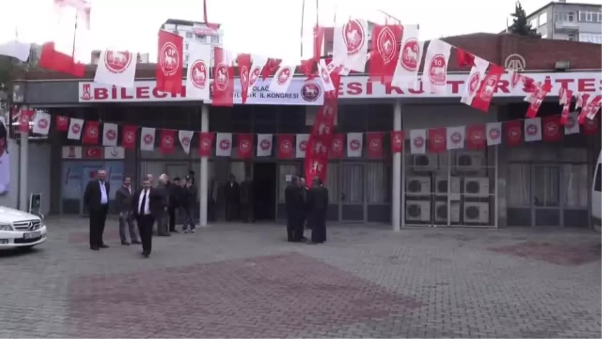 Demokrat Parti Genel Başkanı Uysal Il Başkanlığı Kongresi\'ne Katıldı