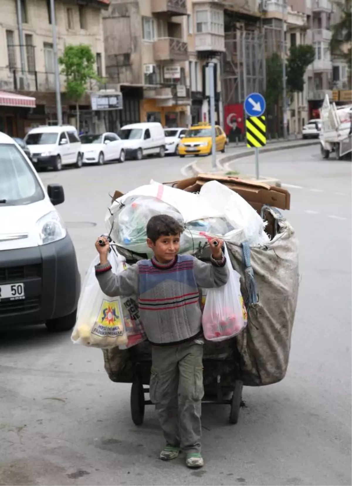 Ekmeği Çöpten Kazananlar