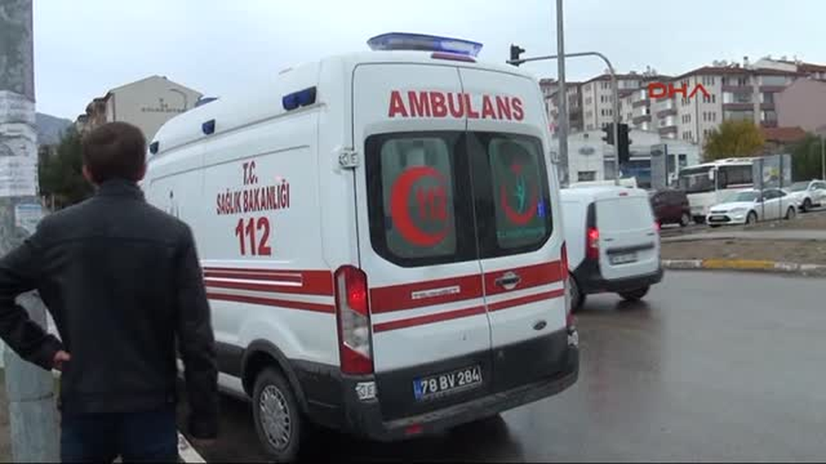 Karabük Kavşakta Kaza 7 Yaralı