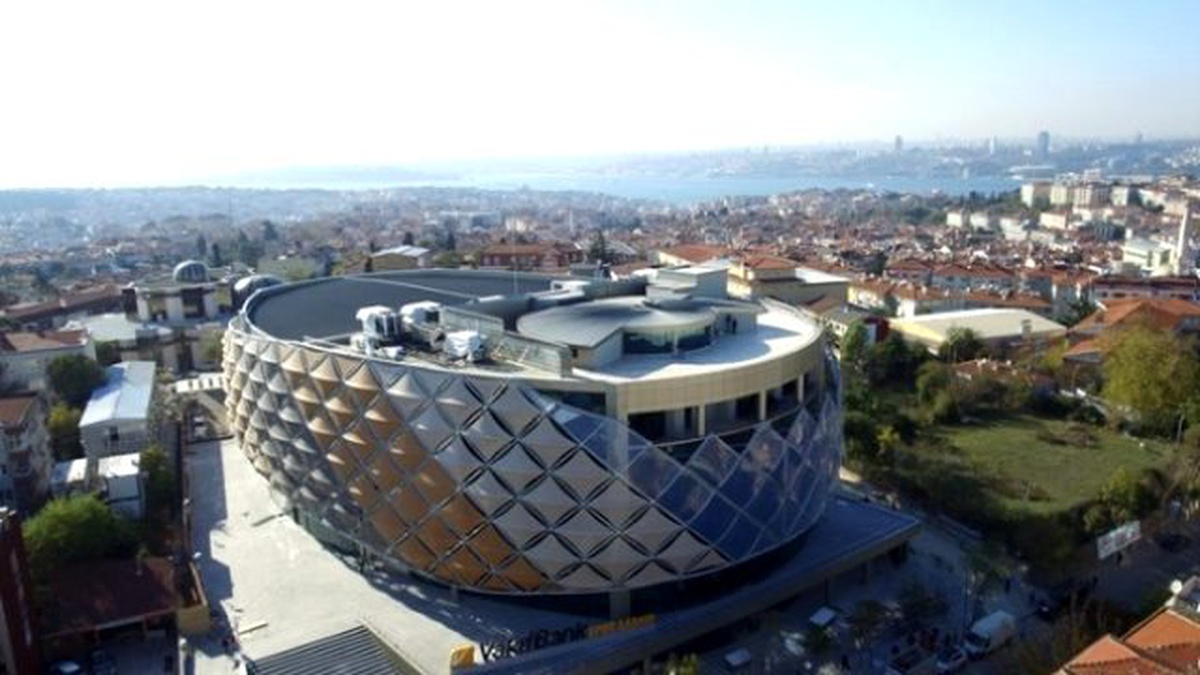 Vakıfbank Spor Sarayı Açıldı