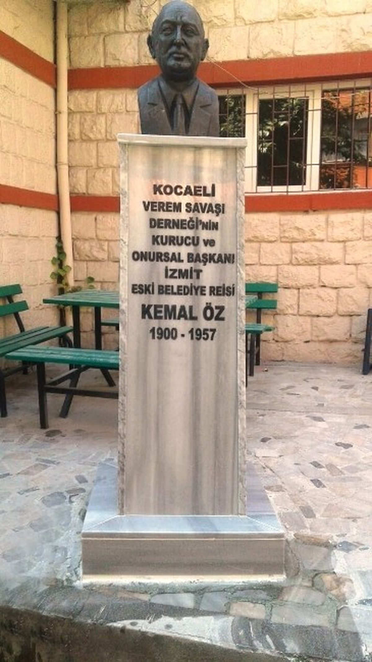 Verem Savaş Dispanserinde Büste Bakım Yapıldı