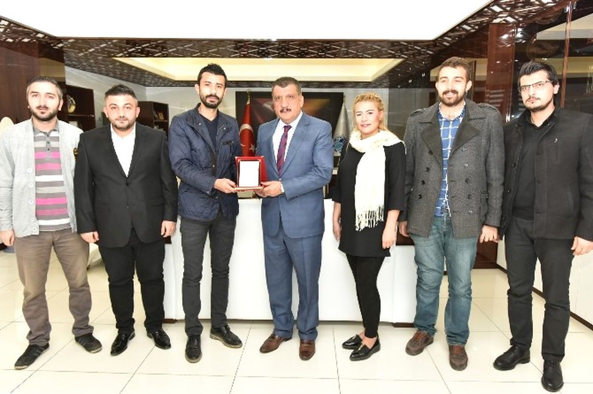 Ak Partili Gençlerden Başkan Gürkan\'a Ziyaret