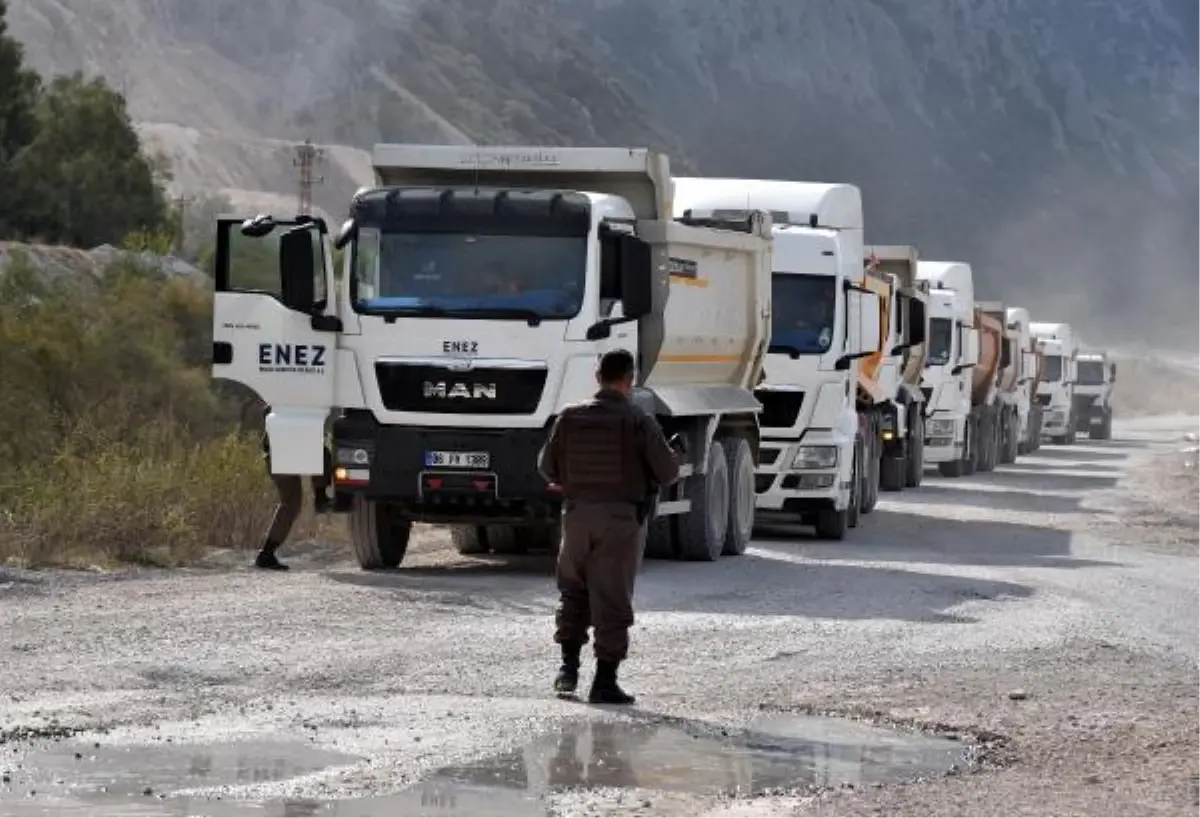 Antalya\'da Jandarmaya Açılan Ateşte 1 Uzman Çavuş Şehit Oldu (2) - Yeniden