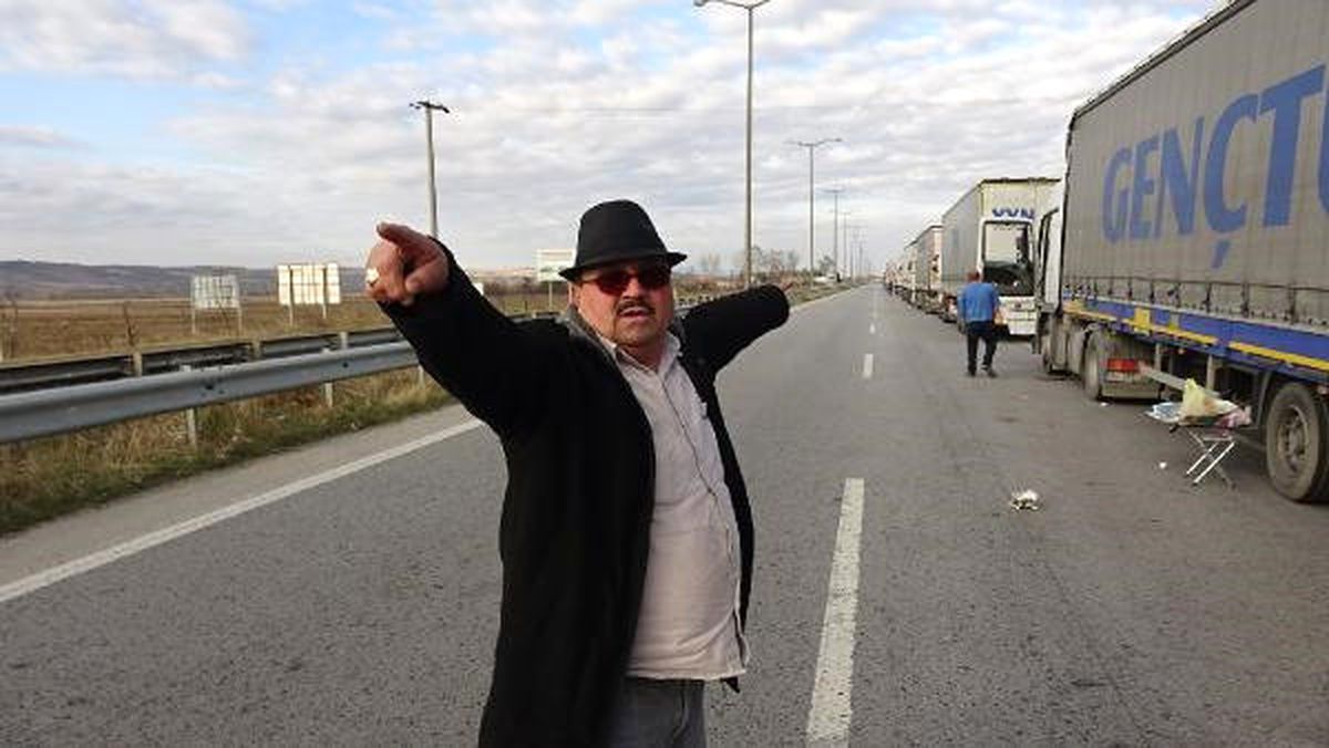 Bulgaristan Gümrüğü Yavaşladı, Kilometrelerce Tır Kuyruğu Oluştu
