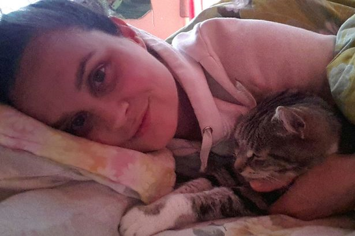 Günde 22 Saat Uyuyan Kadın İşini Kaybetti