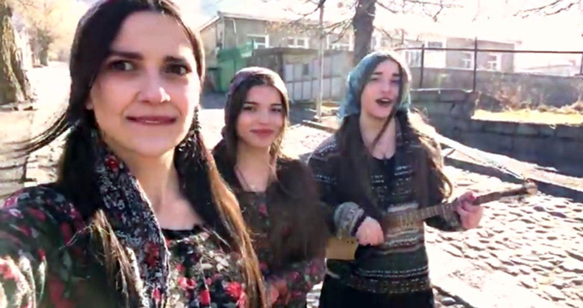 Gürcü Kızlardan Sosyal Medyayı Sallayan Paylaşım