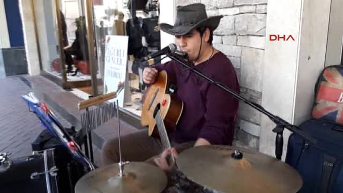 Izmir Tek Kişilik Orkestra