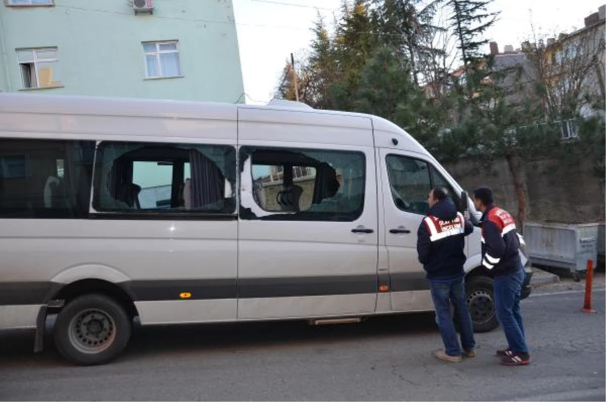 Malkara\'da Servis Minibüsüne Tüfekli Saldırı