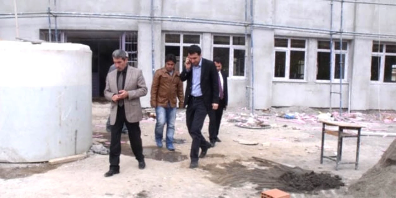 Mardin Milli Eğitim Müdürü Sarı, Okul İnşaatlarını Denetledi