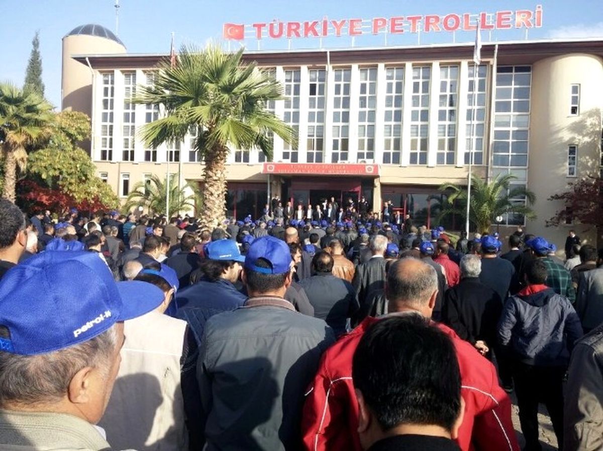 Petrol-İş Sendikası 1 Gün İş Bıraktı