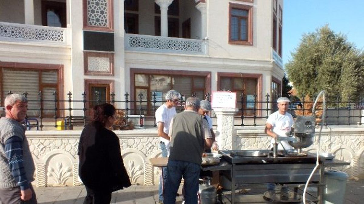 Şehit Derik Kaymakamı Safitürk Didim\'de Dualarla Yad Edildi