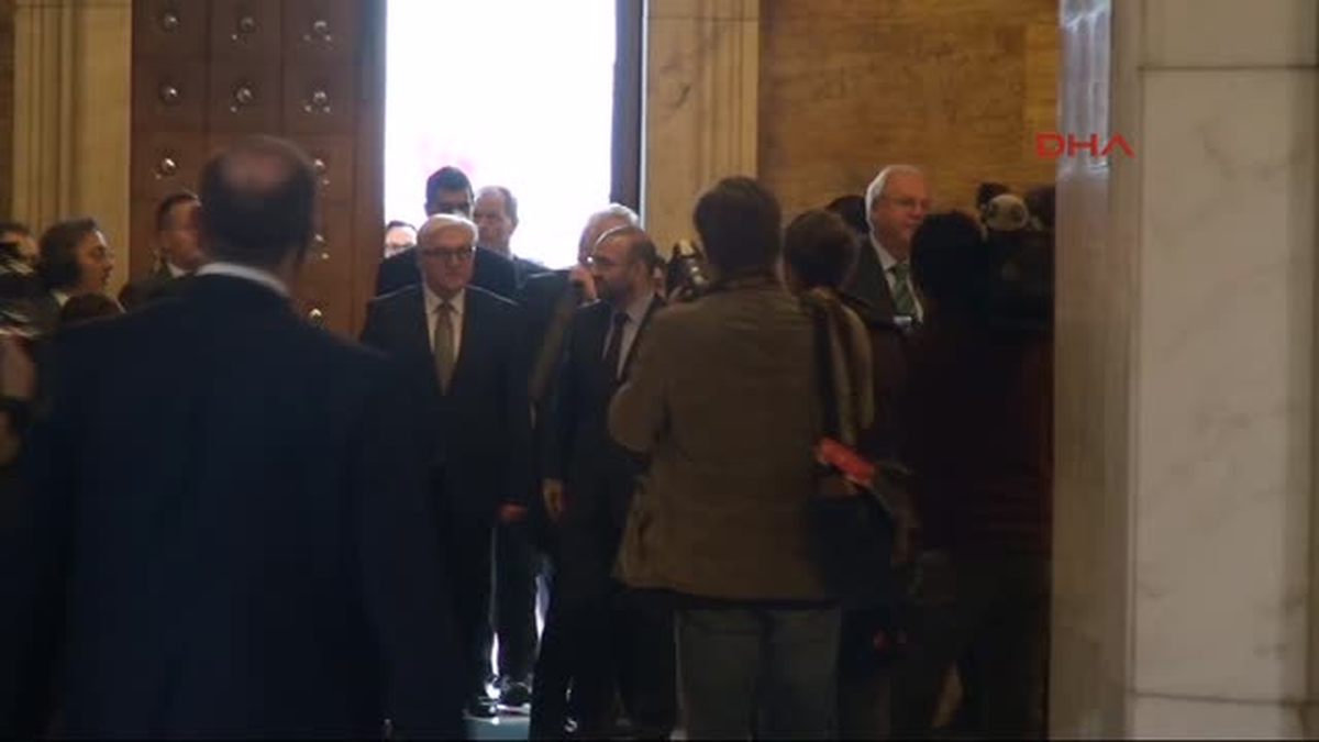 Almanya Dışişleri Bakanı Steinmeier: Bu Türkiye\'de Verilmesi Gereken Bir Karar