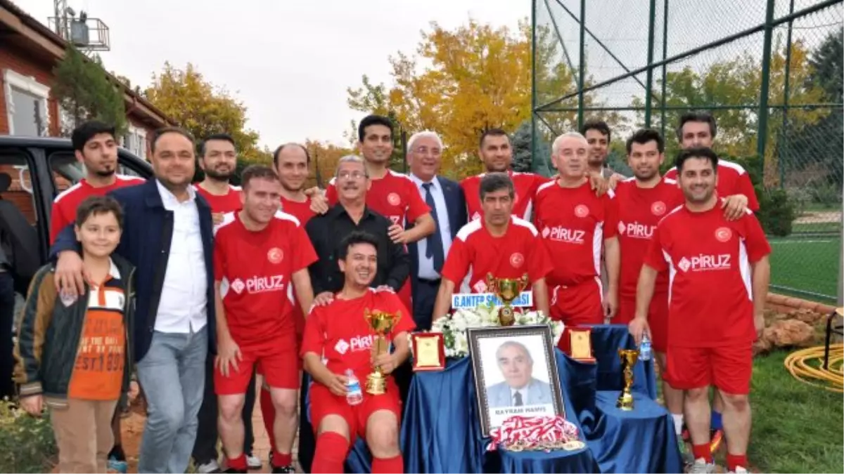 Bayram Hamiş Futbol Turnuvasında Maliye Şampiyon Oldu.