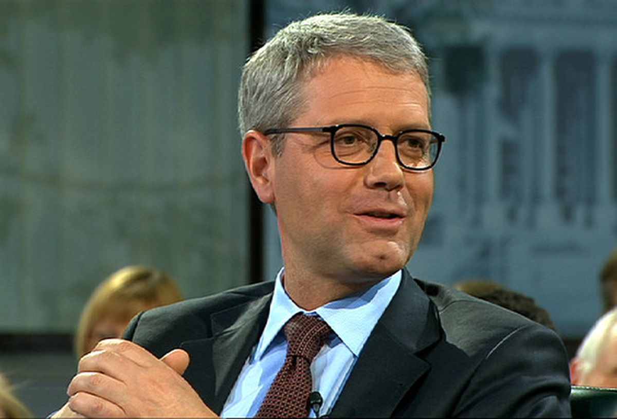 Alman Vekil Norbert Röttgen: Merkel 2017'de Yeniden Aday Olacak