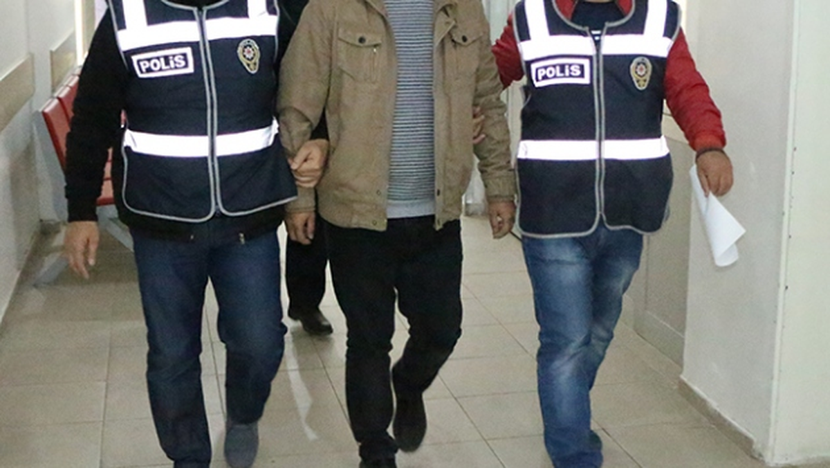 İzmir Merkezli 3 İlde Fetö/pdy Operasyonu