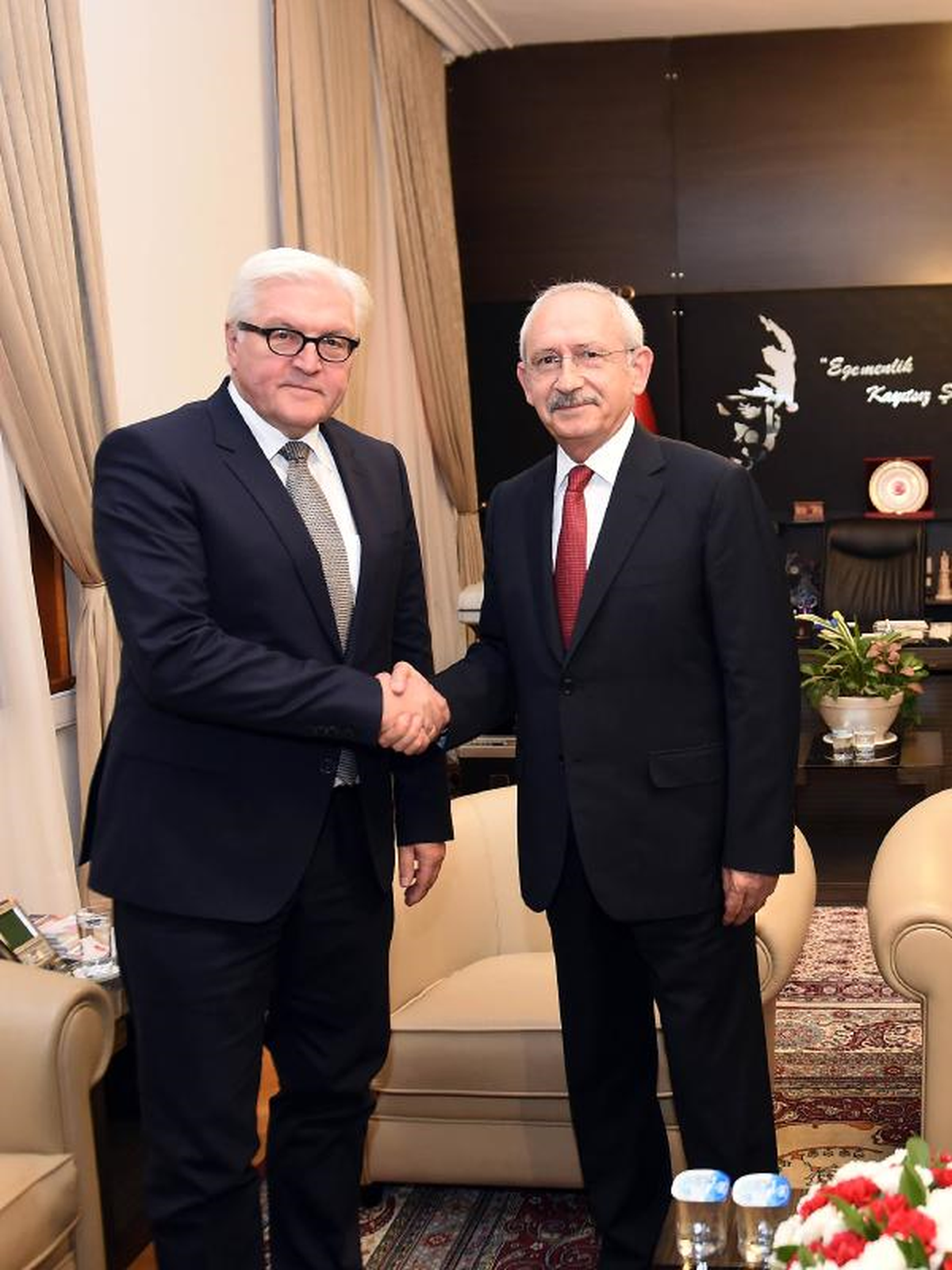 Kılıçdaroğlu, Almanya Dışişleri Bakanı Steinmeier ile Görüştü