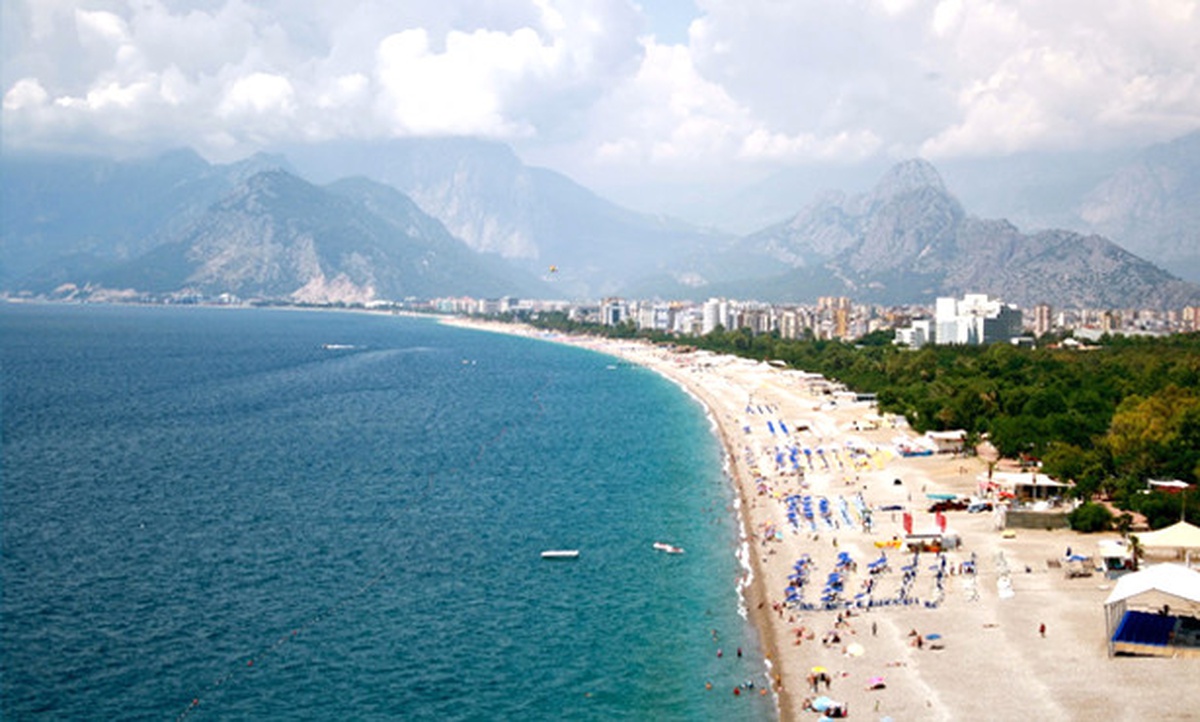 Konyaaltı Sahili İçin Yeni Düzenleme