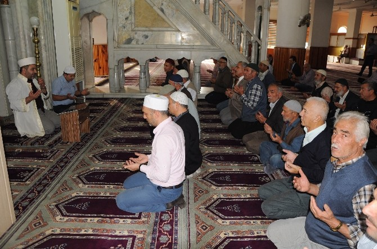 Mersin\'de, Şehit Derik Kaymakamı Safitürk İçin Mevlit Okutuldu