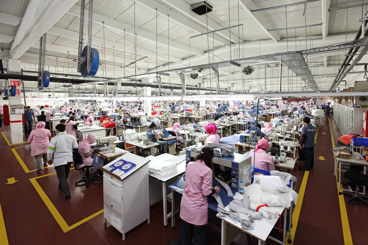 Muş\'ta Tekstil Fabrikası İhracata Başladı