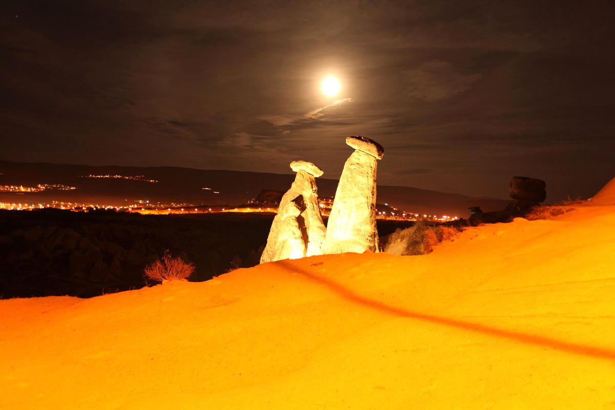 Nevşehir Kapadokya?da Süper Ay Heyecanı