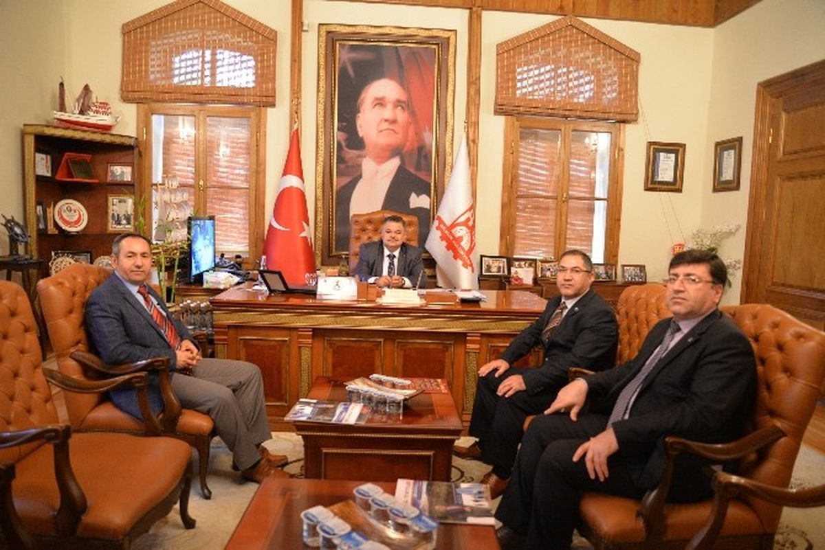 PTT Bilecik Başmüdürü Bozkurt\'tan Belediye Başkanı Yağcı\'yı Ziyaret