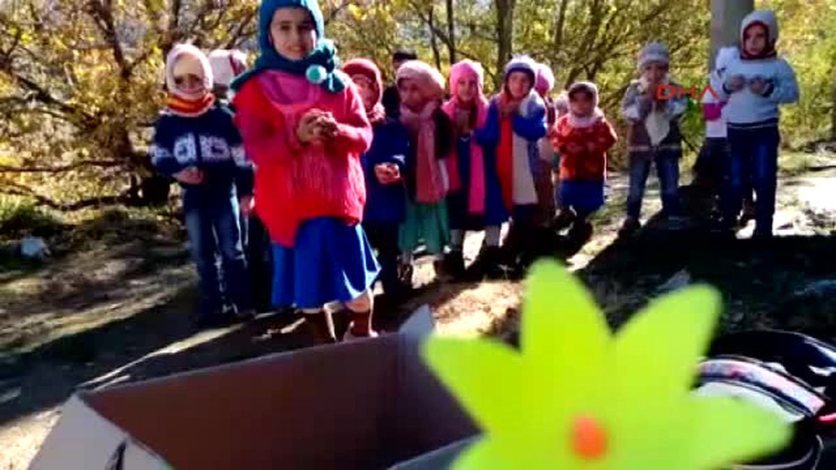 Şemdinlili Öğrencilerden Birer Avuç Cevizle Teşekkür