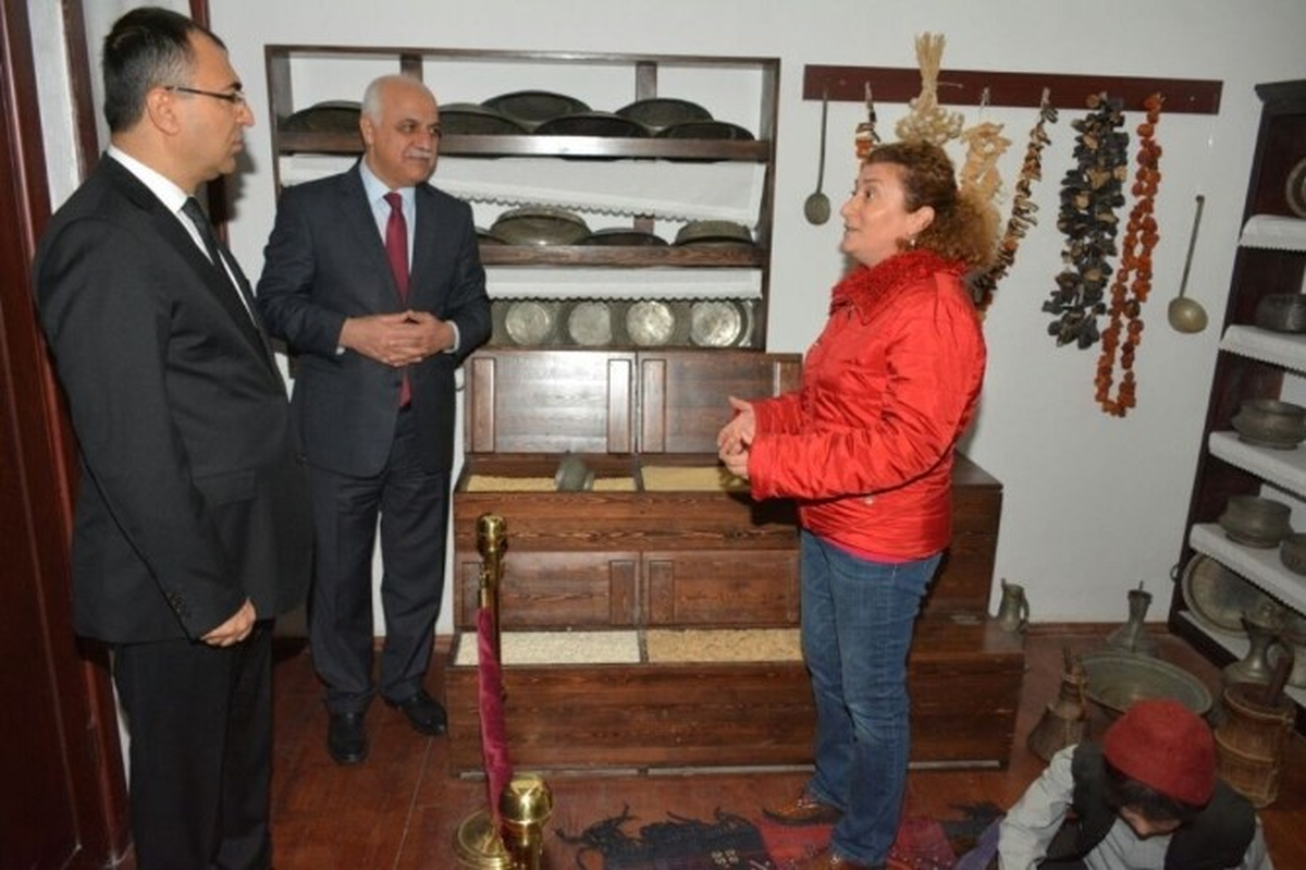 Vali Toprak Tarihi ve Kültürel Mirasları İnceledi