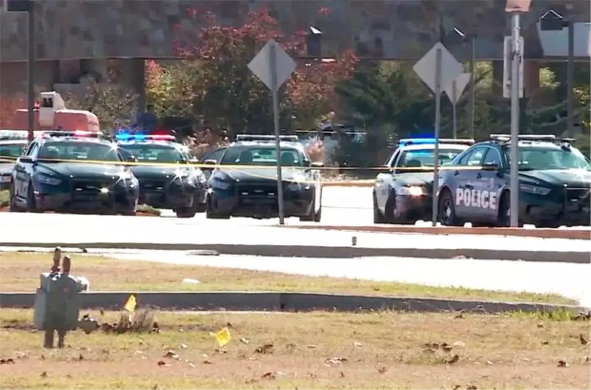 ABD\'de Havalimanında Silahlı Saldırı: 1 Ölü