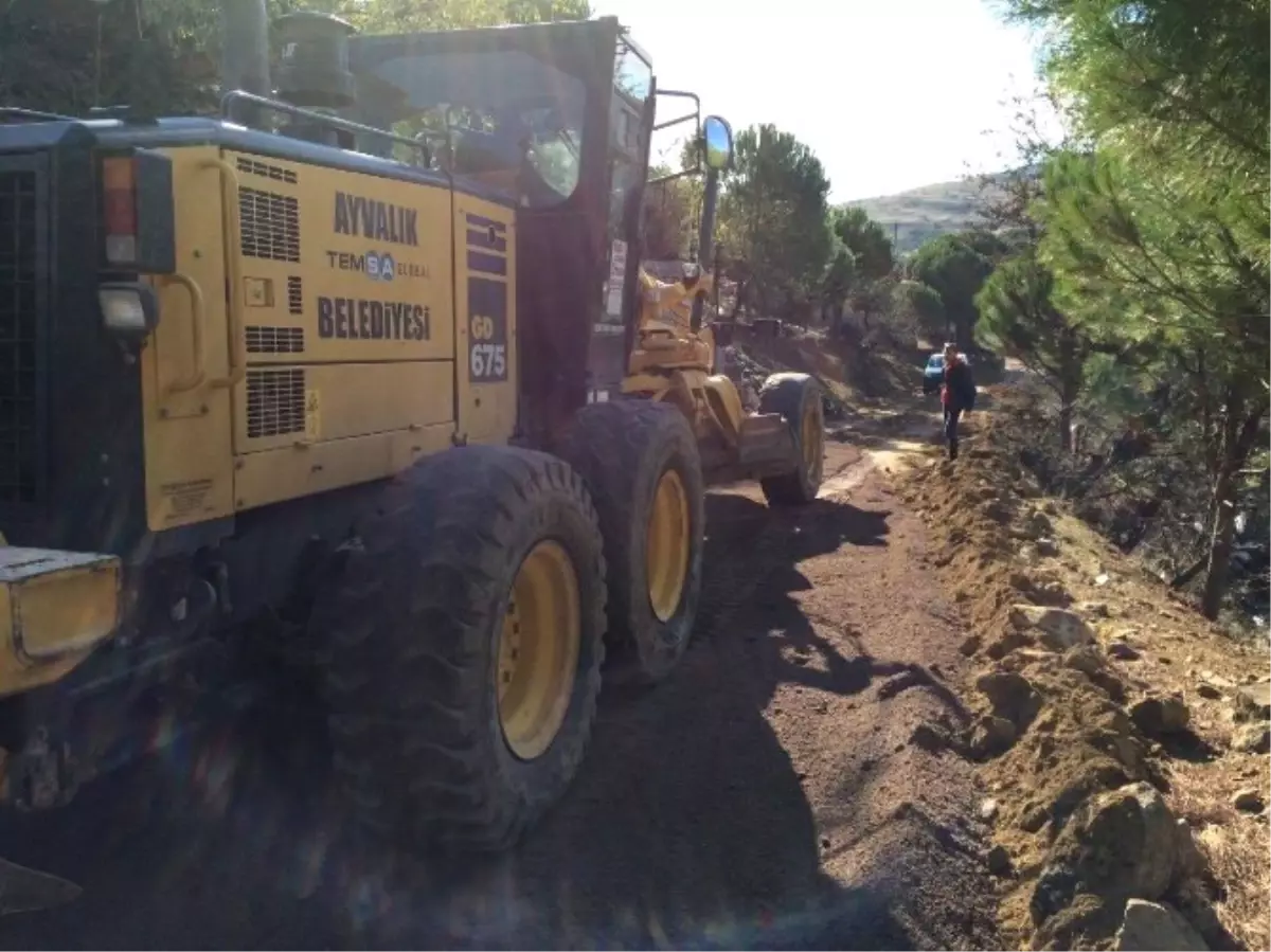 Akçapınar ve Çamoba Mahalleleri\'nde Yol Yapım Çalışmaları Sürüyor