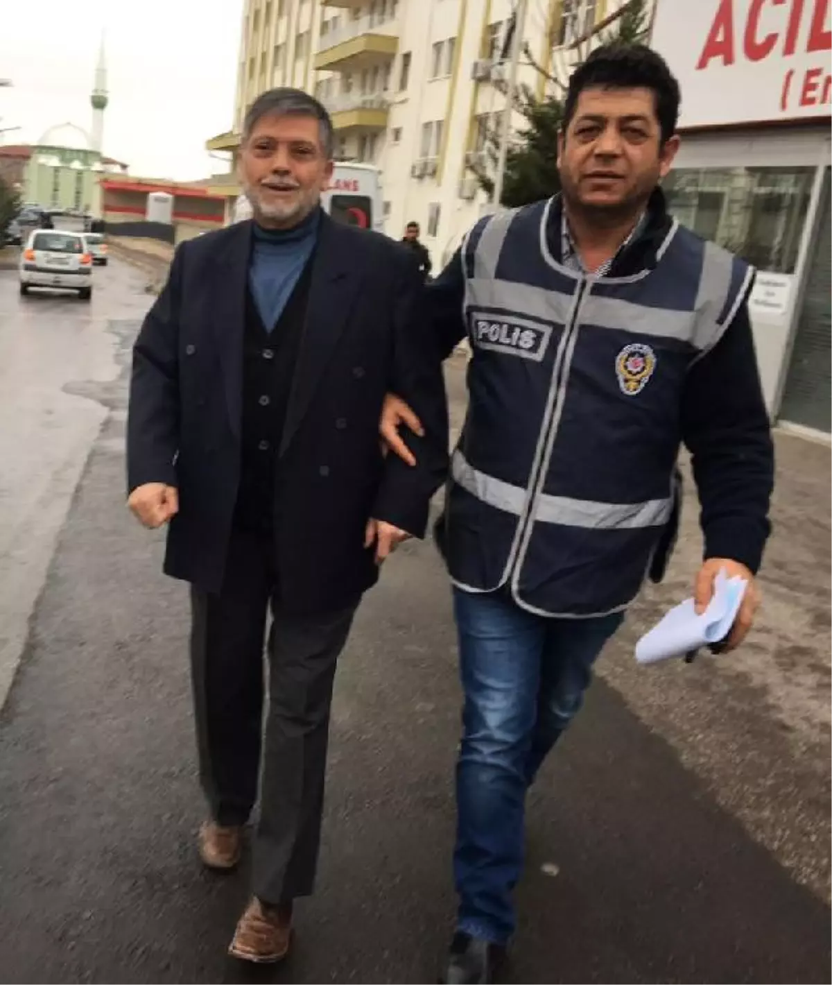 Aksaray\'da Fetö Operasyonunda, Eski Müftü Gözaltına Alındı