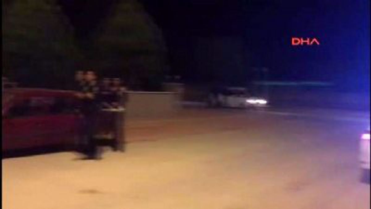 Antalya\'da Polis ile Teröristler Arasında Çatışma (1)