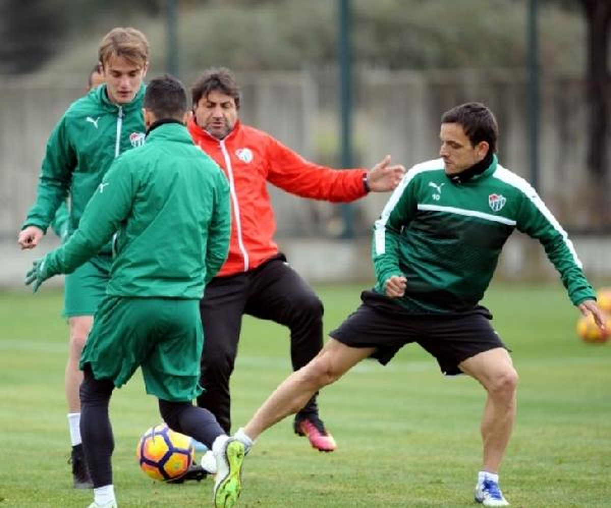 Bursaspor\'da Neşeli Çalışma