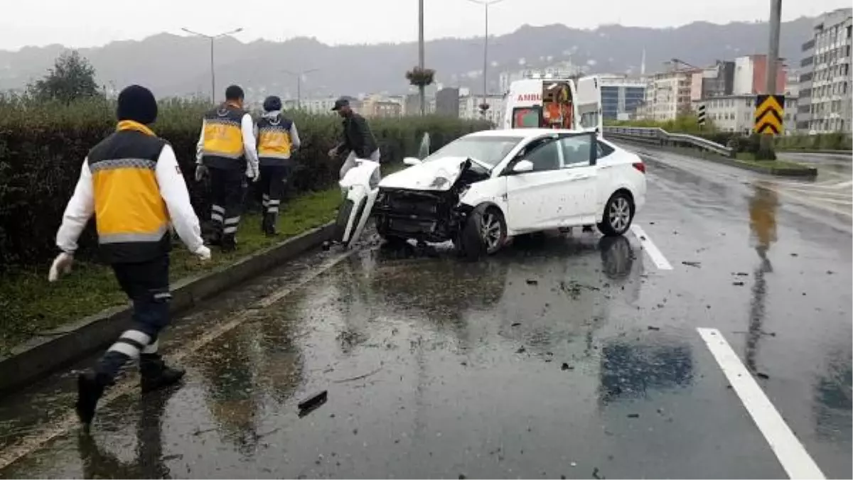 Çaykur Rizesporlu Kweuke Trafik Kazası Geçirdi