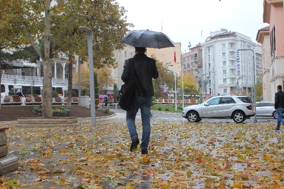 Elazığ\'da Yağmur Etkisini Göstermeye Başladı