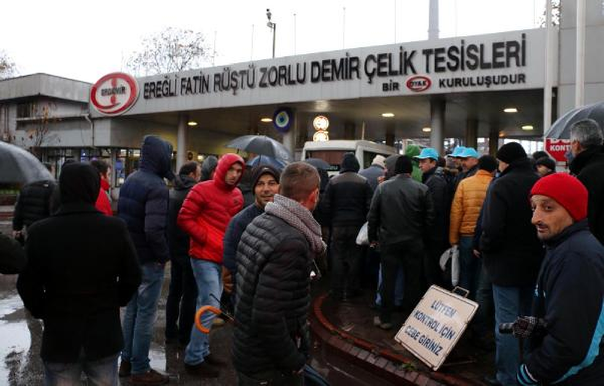 Erdemir\'de Toplu İş Sözleşmesi Protestosu
