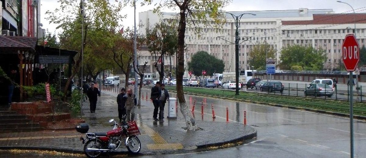 Gaziantepte Sağanak Yağış Etkili Oldu