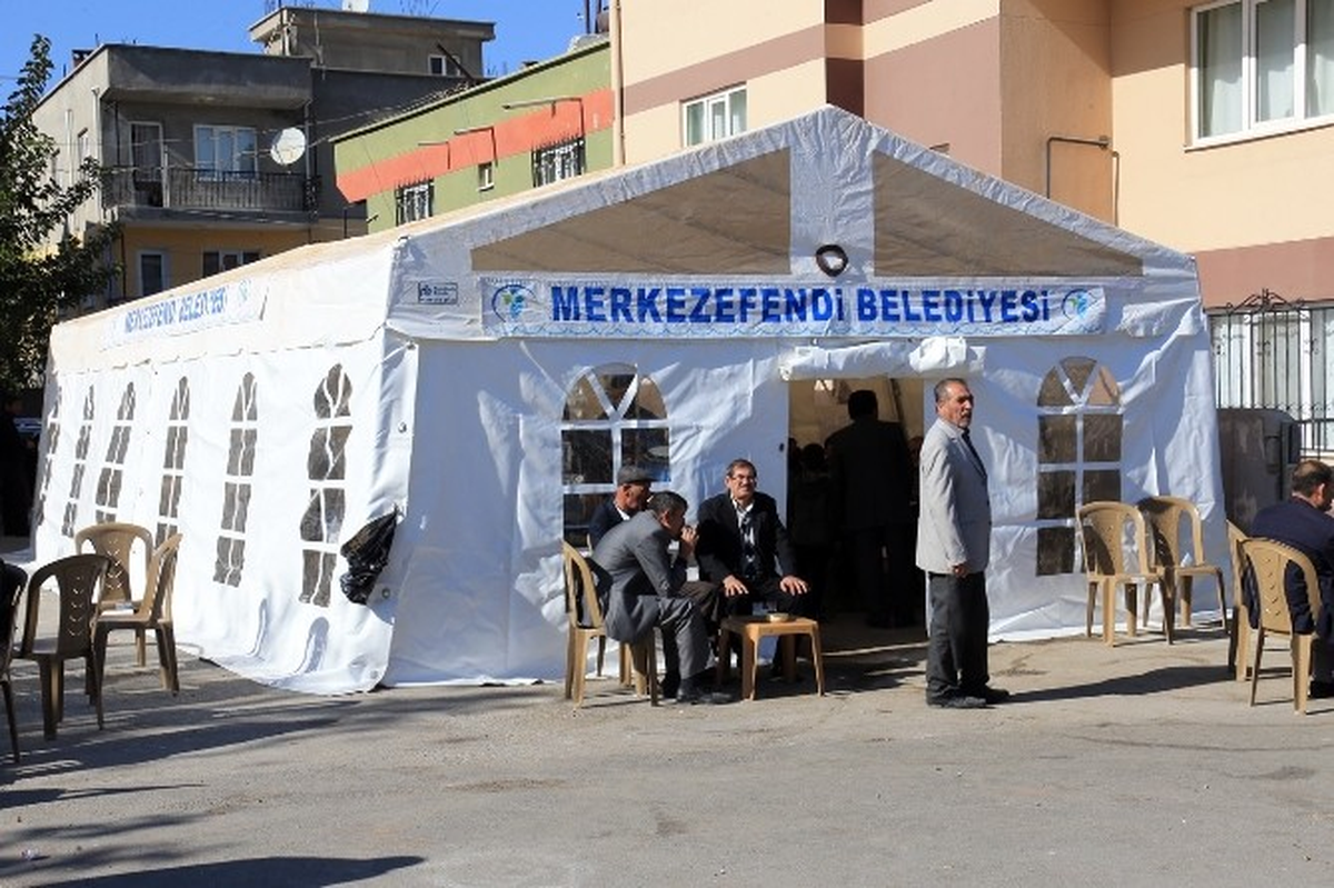 Merkezefendi Belediyesi\'nden Taziye Çadırı