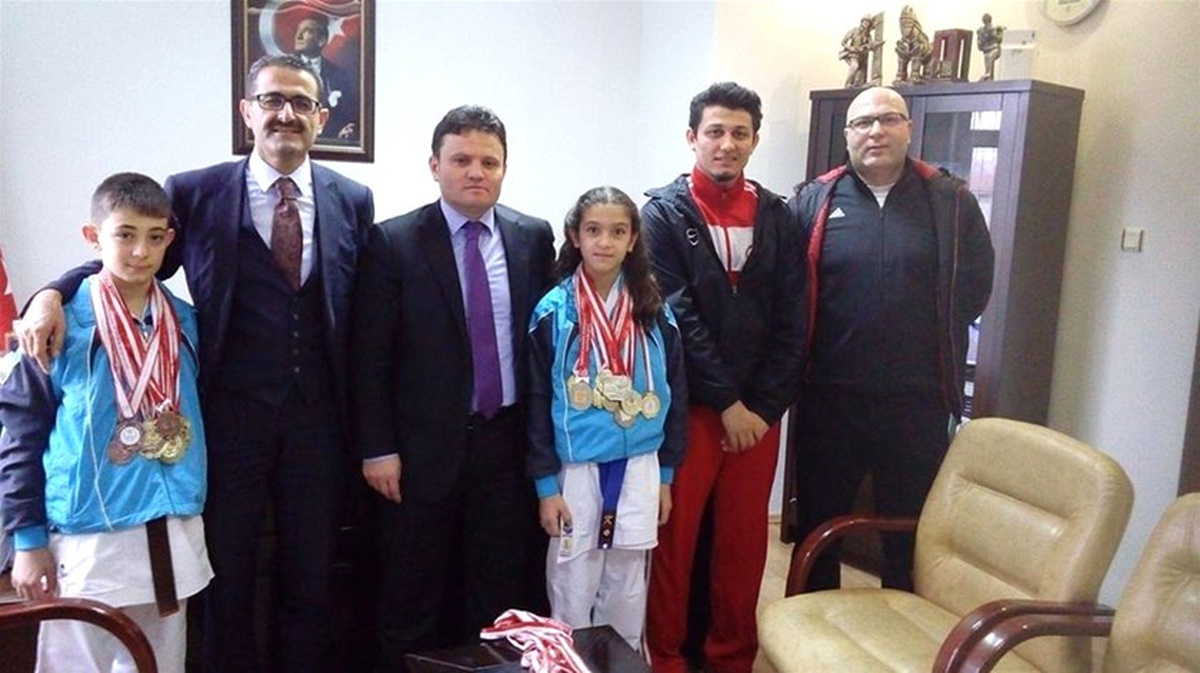 Minik Şampiyonlar Sınavlara ve Müsabakalara Birlikte Hazırlanıyor