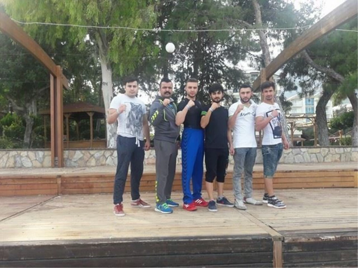 Nevşehir Belediyesi Boksörleri Madalya İçin Ringe Çıkıyor