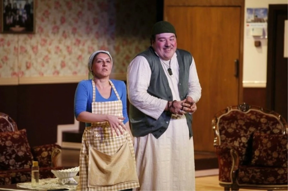 Odunpazarı Belediye Tiyatrosu Süpervizör Ayşen Gruda ile Perdelerini Açıyor