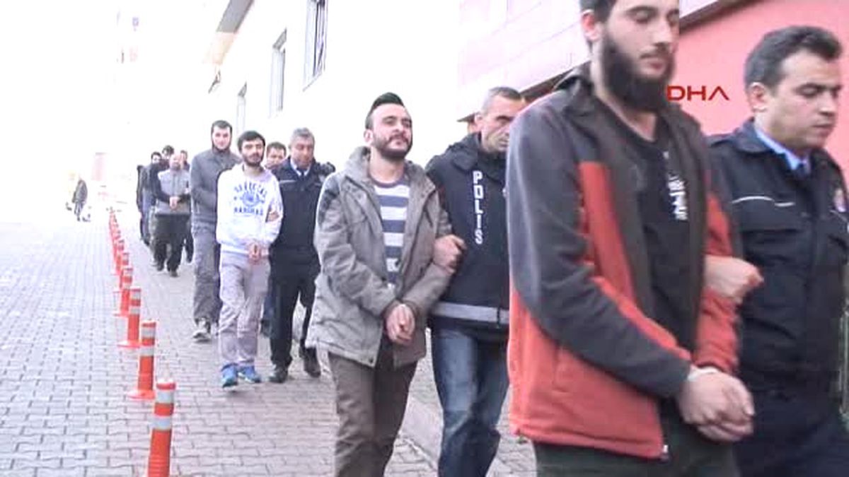 12 Deaş?lı Mahkemeye Çıkartıldı