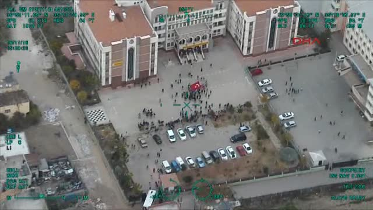 Adana PKK Yandaşlarının Gösteri Yaptığı Mahallelere 500 Polisle Operasyon