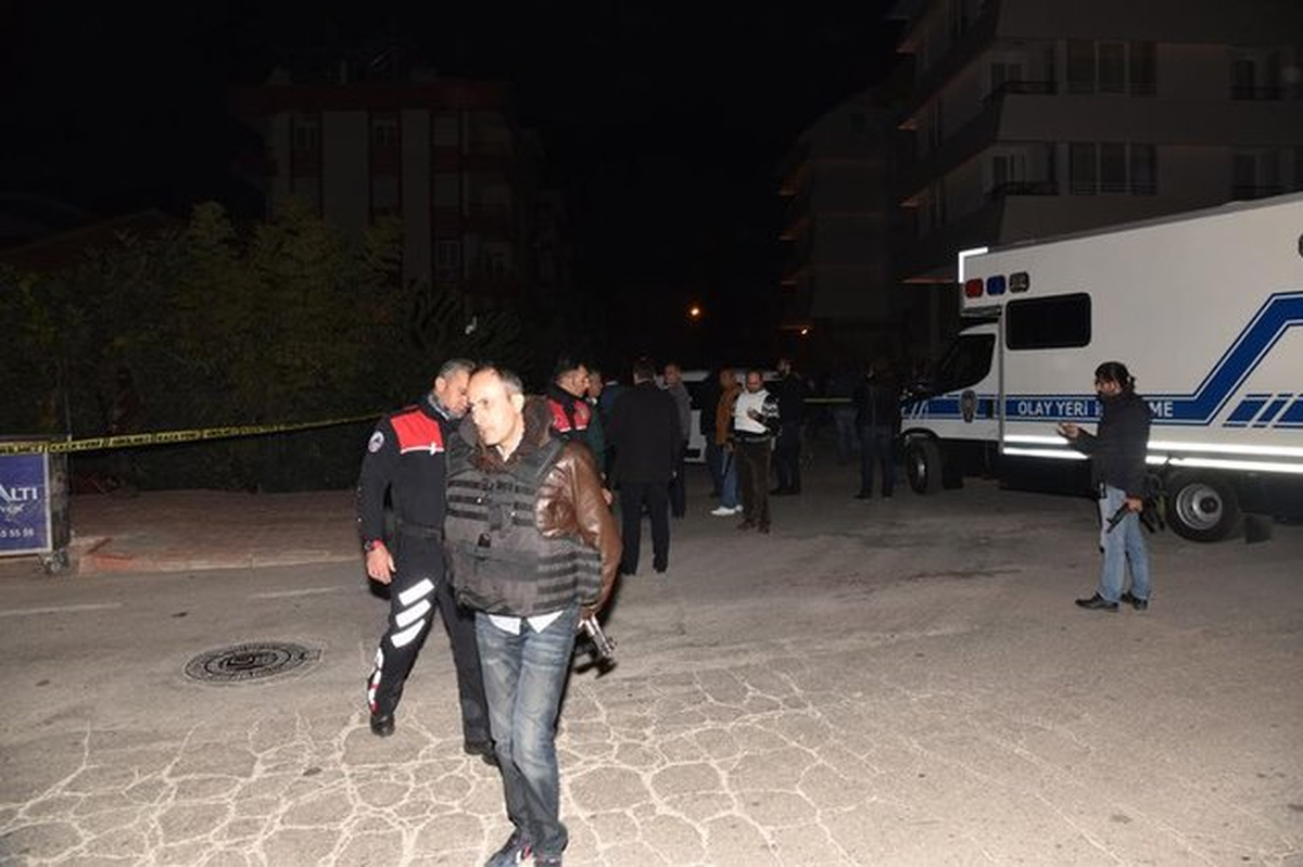 Antalya\'da Polis ile Teröristler Arasında Çatışma (4)